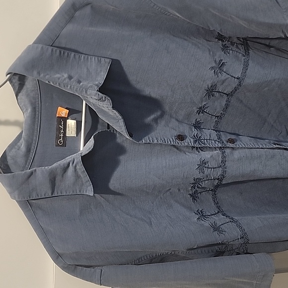 XL Quicksilver camp shirt - Picture 1 of 3
